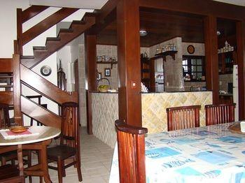 Casa Do Telhado Inn 2*